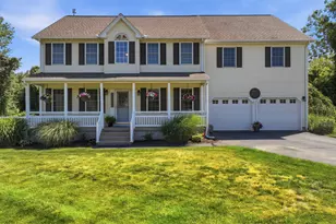 16 Sunview Dr, East Windsor, CT 06016 - Photo 2