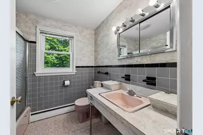 29 Collier Circle, Hamden, CT 06518 - Photo 12