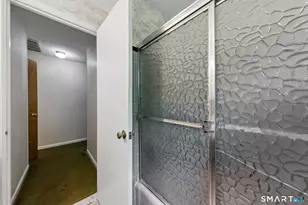 29 Collier Cir, Hamden, CT 06518 - Photo 14