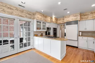 15 Governors Row, West Hartford, CT 06117 - Photo 10