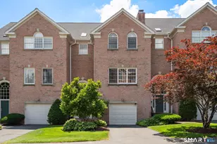 15 Governors Row, West Hartford, CT 06117 - Photo 2