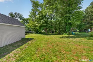 55 Woodlawn Rd, New London, CT 06320 - Photo 32