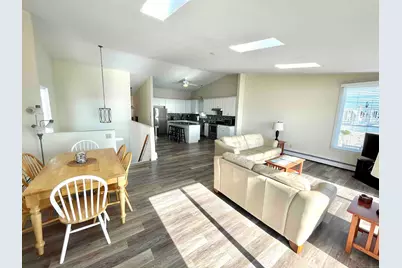 747 East Broadway, Milford, CT 06460 - Photo 4