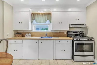 56 Parkway Drive, Stratford, CT 06614 - Photo 16