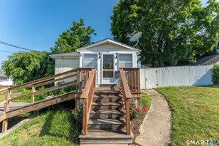 51 Dell Ave, New London, CT 06320 - Photo 2