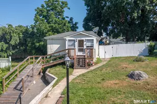 51 Dell Ave, New London, CT 06320 - Photo 14