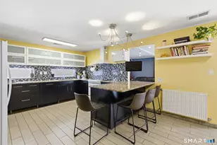 48 Edward St, Newington, CT 06111 - Photo 12