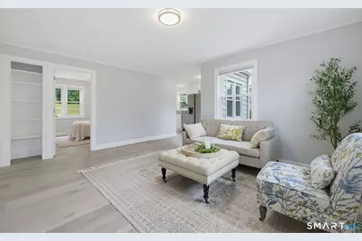 11 Elmhurst Circle, West Hartford, CT 06110 - Photo 2