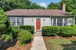 6 Essex Ln, Madison, CT 06443 - Photo 2