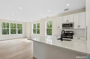 220 E Rd, Meriden, CT 06450 - Photo 4