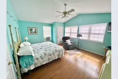 906 East Broadway, Milford, CT 06460 - Photo 16