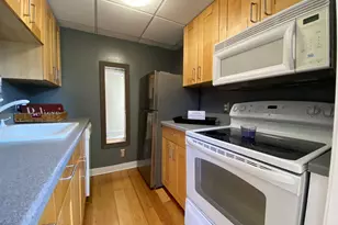 1 Russell St, Middletown, CT 06457 - Photo 10