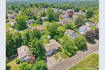 28 Vittorio Street, Watertown, CT 06779 - Photo 2