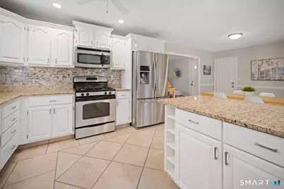 6 Three Seasons Lane, Norwalk, CT 06851 - Photo 8
