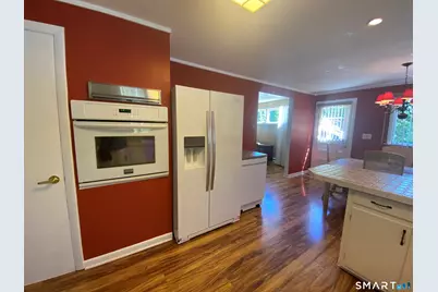 8 Commodore Street, Norwich, CT 06360 - Photo 10