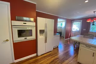 8 Commodore St, Norwich, CT 06360 - Photo 10