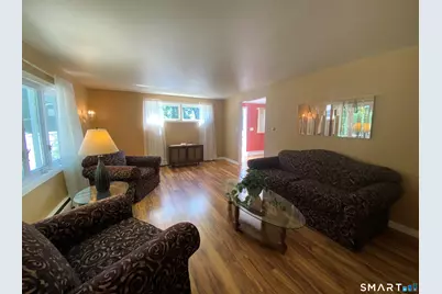 8 Commodore Street, Norwich, CT 06360 - Photo 6