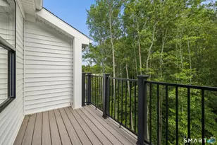 220 E Rd, Meriden, CT 06450 - Photo 12