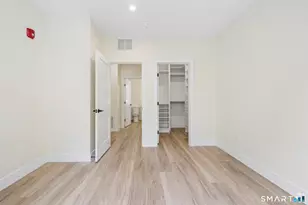 220 E Rd, Meriden, CT 06450 - Photo 8