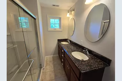 19 Oak Branch Drive #19, Brookfield, CT 06804 - Photo 8