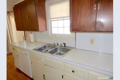 463 Forbes Street, East Hartford, CT 06118 - Photo 12