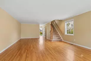 180 Turn of River Rd, Stamford, CT 06905 - Photo 8
