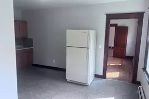 32-34 Linnell St, Plainfield, CT 06354 - Photo 8