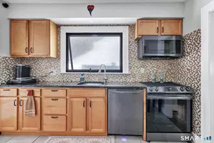 164 Church St, West Haven, CT 06516 - Photo 22