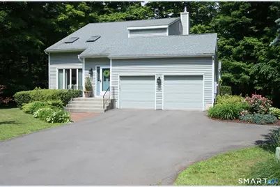 10 Old Village Lane, Farmington, CT 06085 - Photo 2