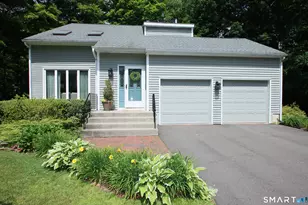 10 Old Village Ln, Farmington, CT 06085 - Photo 1