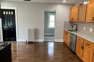 17 Lilac St, Manchester, CT 06040 - Photo 6