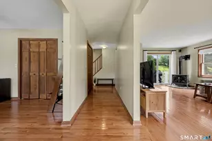 8 Apple Blossom Ln, Danbury, CT 06811 - Photo 6