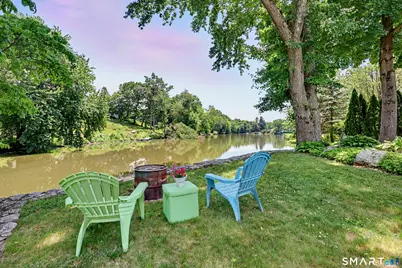 8 Apple Blossom Lane, Danbury, CT 06811 - Photo 2