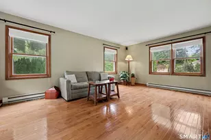 8 Apple Blossom Ln, Danbury, CT 06811 - Photo 8