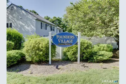 84 Founders Village #84, Clinton, CT 06413 - Photo 2