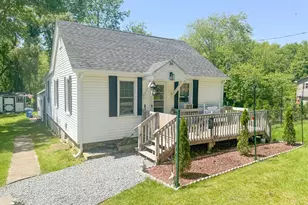 36 Jennings St, Norwich, CT 06360 - Photo 2