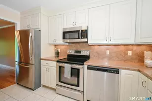 201 Pierremount Ave, New Britain, CT 06051 - Photo 18