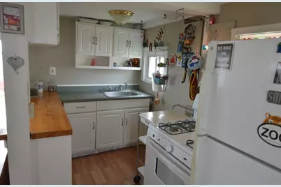 8 Waterbury Avenue, Milford, CT 06460 - Photo 20