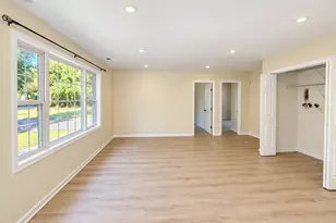 39 Sodom Ln, Derby, CT 06418 - Photo 6