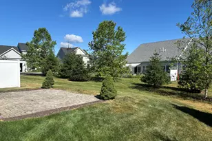 11 Bleeker Cir, North Haven, CT 06473 - Photo 38