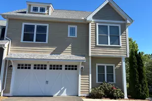 11 Bleeker Cir, North Haven, CT 06473 - Photo 1
