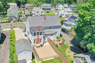 107 Washington Cir, West Hartford, CT 06119 - Photo 10