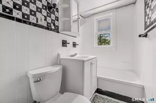 591 Pearl Harbor St, Bridgeport, CT 06610 - Photo 8