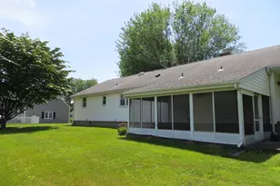 45 Bulmer Dr, Stratford, CT 06614 - Photo 6