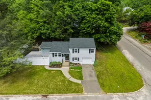 6 Glenford Dr, Waterbury, CT 06708 - Photo 6