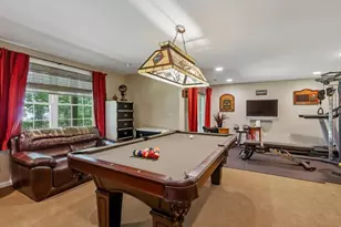 1404 Cypress Dr, Danbury, CT 06811 - Photo 18