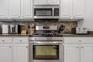 1404 Cypress Dr, Danbury, CT 06811 - Photo 6