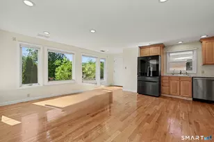 40 Manitook Dr, Oxford, CT 06478 - Photo 14