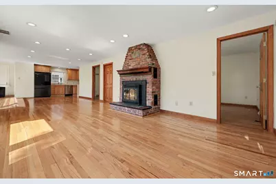 40 Manitook Drive, Oxford, CT 06478 - Photo 10