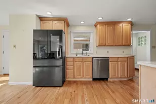 40 Manitook Dr, Oxford, CT 06478 - Photo 16